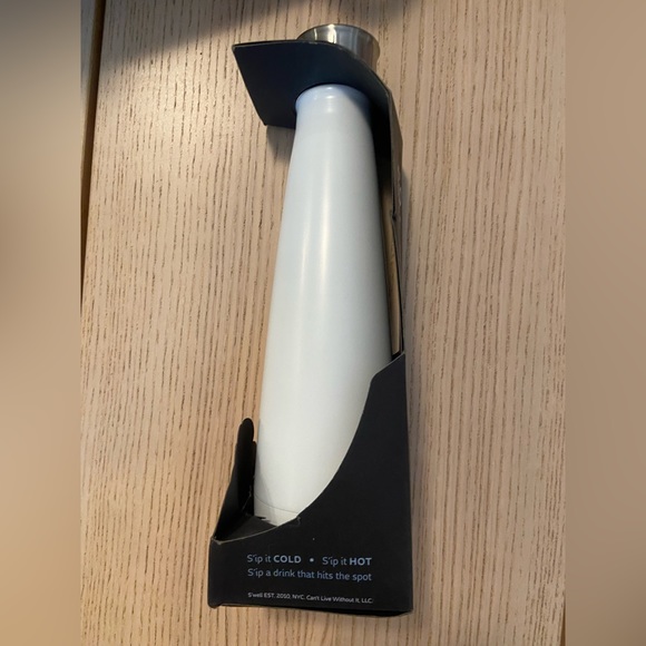 NWT Sip by S’Well Hot/Cold insulated water bottle - 450ml/15oz Marshmallow White - Picture 2 of 4